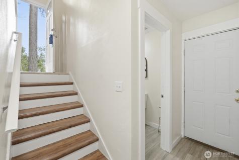 2191 Lakemoor Drive SW Olympia WA 98512