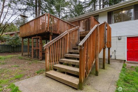 2191 Lakemoor Drive SW Olympia WA 98512