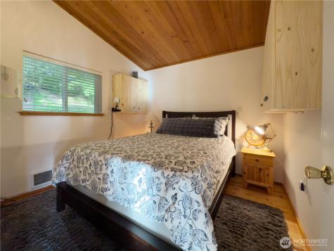 36 K Beach Way Hat Island WA 98206