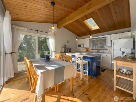 36 K Beach Way Hat Island WA 98206