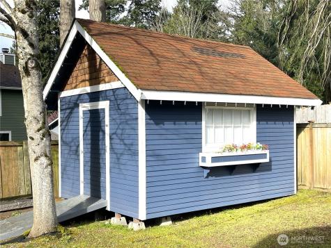 1203 25th Avenue SE Puyallup WA 98374
