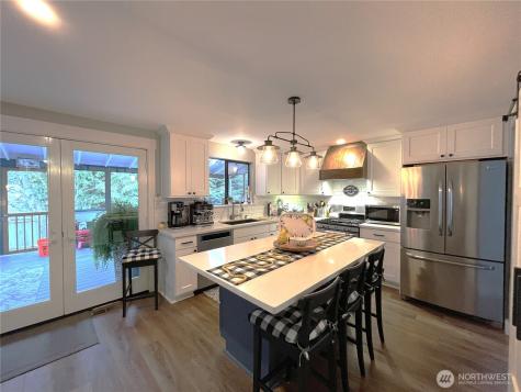 1203 25th Avenue SE Puyallup WA 98374