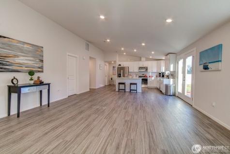 27 Jonagold Lane Manson WA 98831