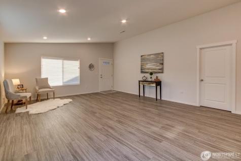 27 Jonagold Lane Manson WA 98831