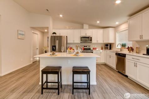 27 Jonagold Lane Manson WA 98831