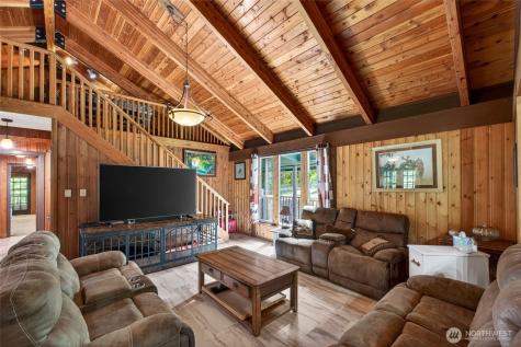 32113 98th Avenue E Eatonville WA 98328