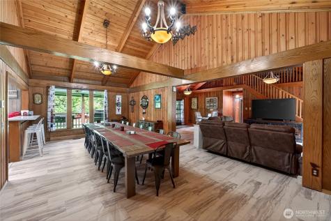 32113 98th Avenue E Eatonville WA 98328