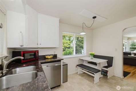 3234 Rocky Point Road NW Bremerton WA 98312