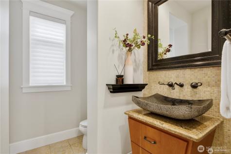 217 7th Avenue W Kirkland WA 98033