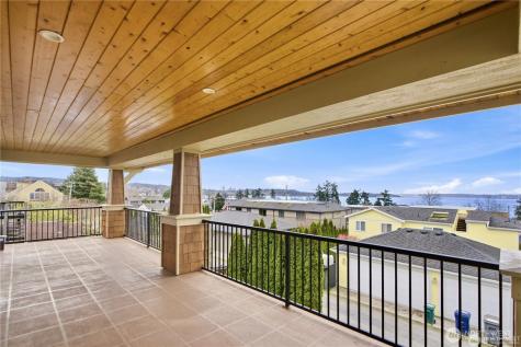 217 7th Avenue W Kirkland WA 98033