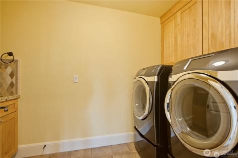 217 7th Avenue W Kirkland WA 98033