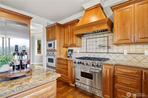 217 7th Avenue W Kirkland WA 98033