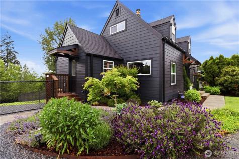 121 S Vista Way Kelso WA 98626