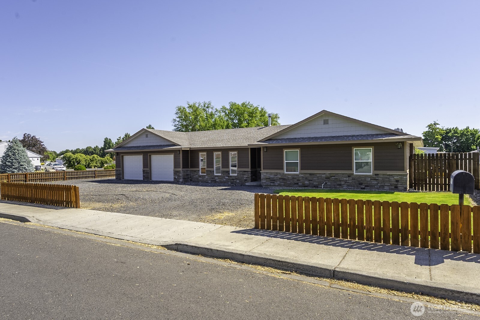 870 NW C Street Ephrata WA 98823