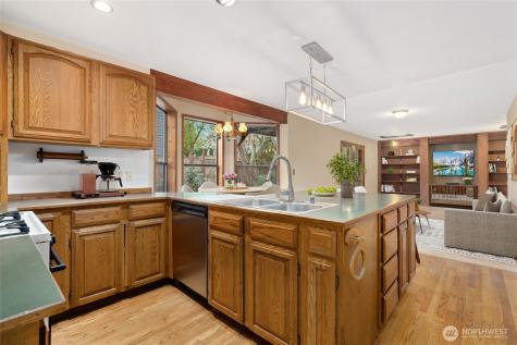 1505 N Lk Stickney Drive Lynnwood WA 98087