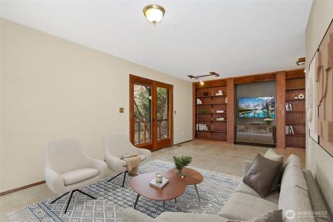 1505 N Lk Stickney Drive Lynnwood WA 98087