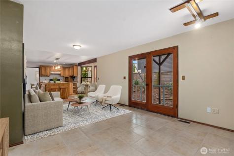 1505 N Lk Stickney Drive Lynnwood WA 98087