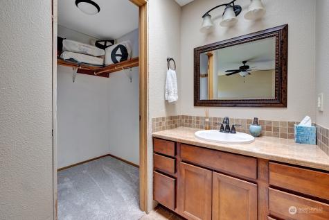 31 75th Street SW Everett WA 98203