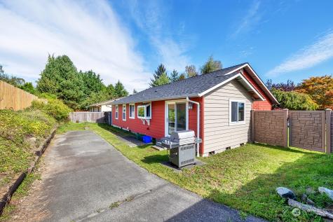 31 75th Street SW Everett WA 98203