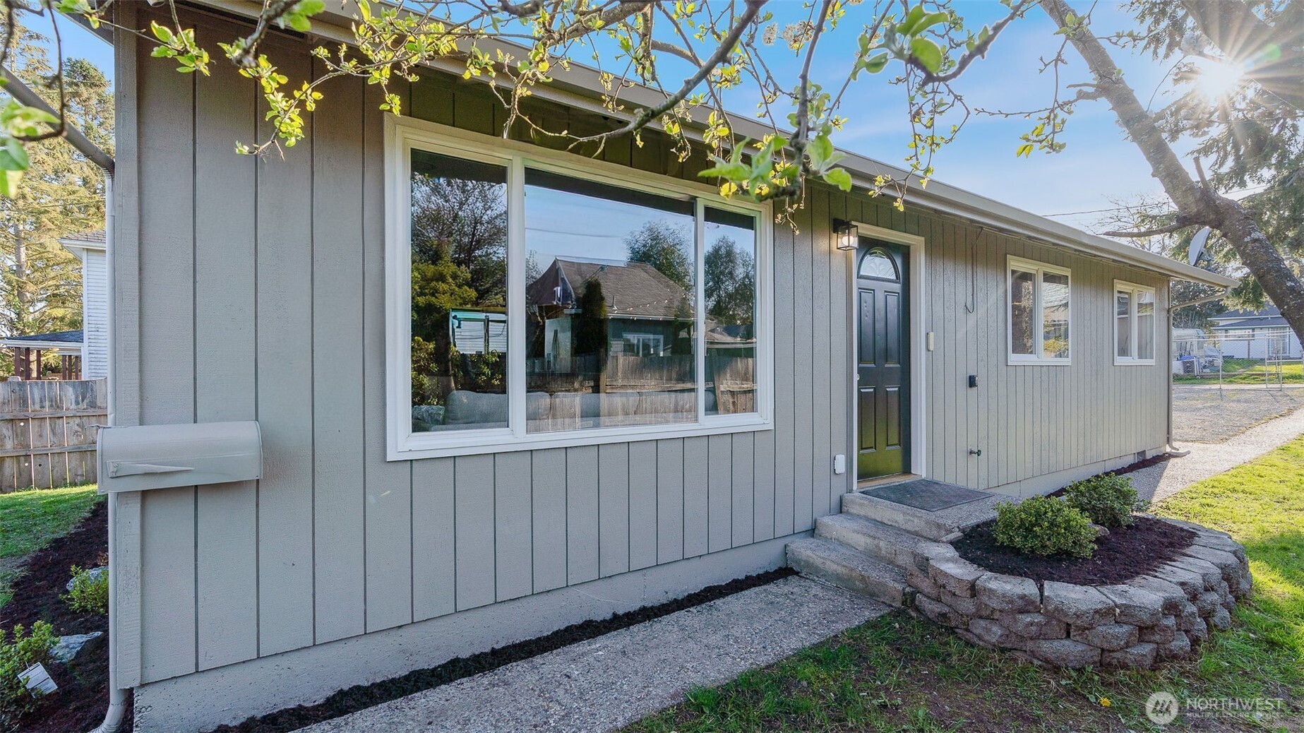 2520 Chestnut Street Everett WA 98201