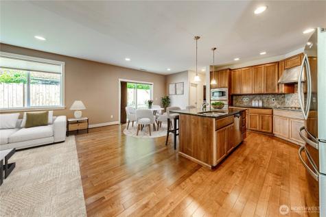21914 78th Place W Edmonds WA 98026