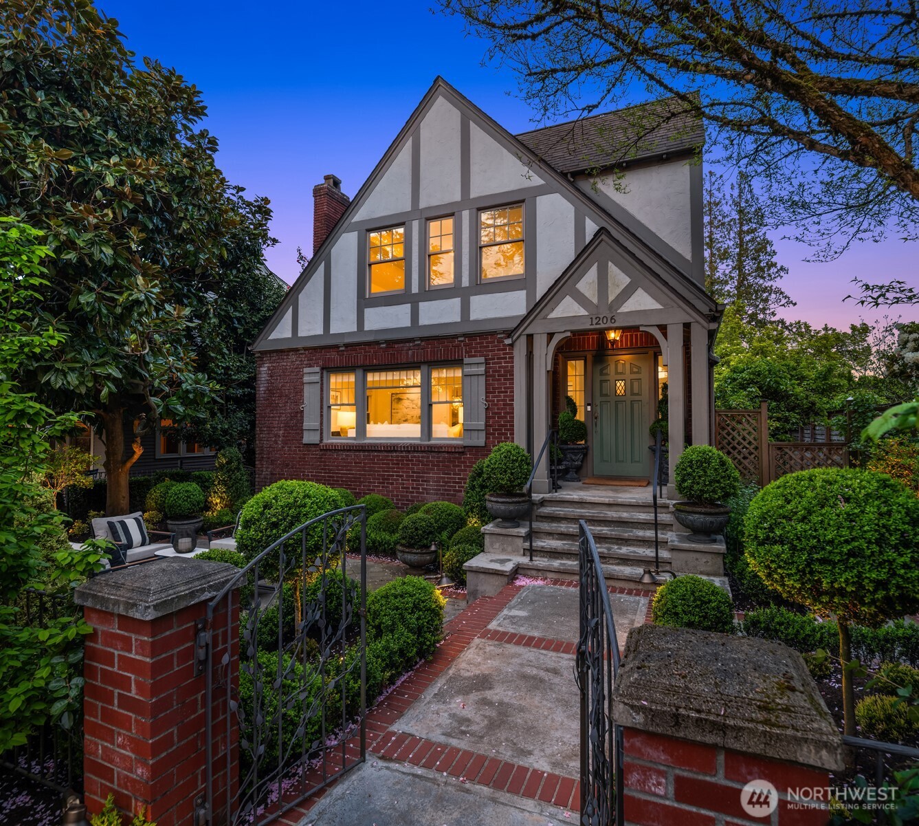 1206 37th Avenue E Seattle WA 98112