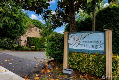 10037 NE 138th Place Kirkland WA 98034