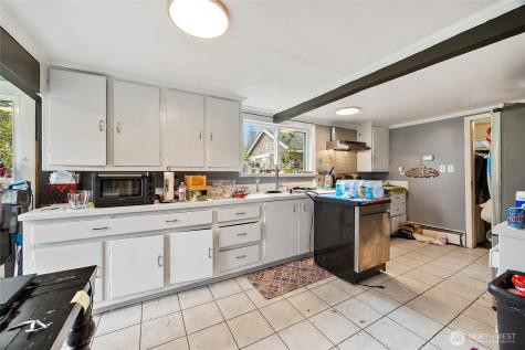 9126 E G Street Tacoma WA 98445