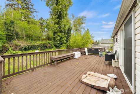 9126 E G Street Tacoma WA 98445