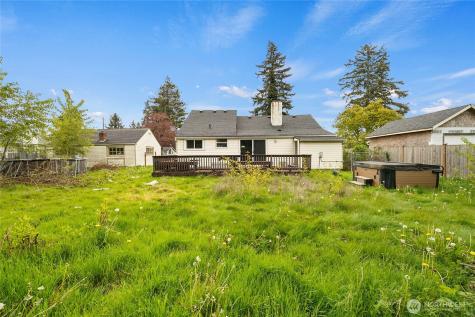 9126 E G Street Tacoma WA 98445