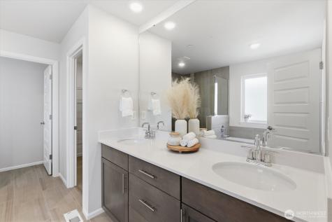 4211 208th Place SE Bothell WA 98021