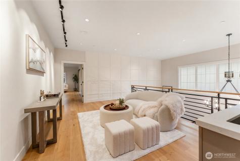 12811 SE 44th Place Bellevue WA 98006