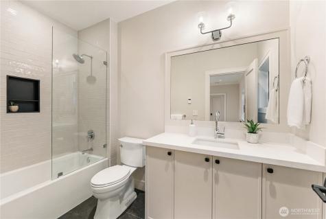 12811 SE 44th Place Bellevue WA 98006