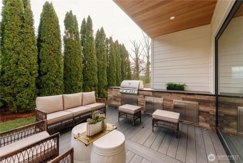 12811 SE 44th Place Bellevue WA 98006