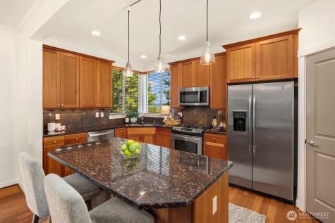 597 Alpine Ridge Place NW Issaquah WA 98027