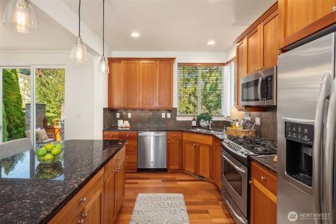 597 Alpine Ridge Place NW Issaquah WA 98027