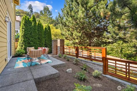 597 Alpine Ridge Place NW Issaquah WA 98027