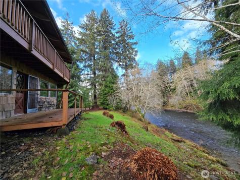 1405 Merchants Road Forks WA 98331