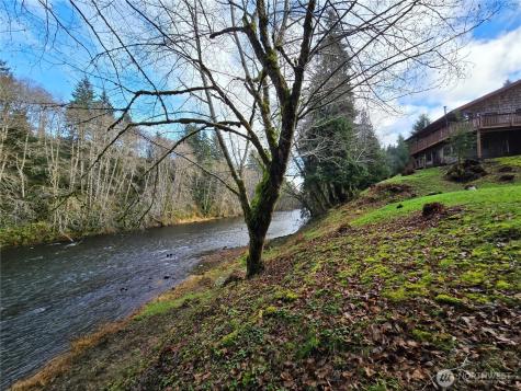 1405 Merchants Road Forks WA 98331
