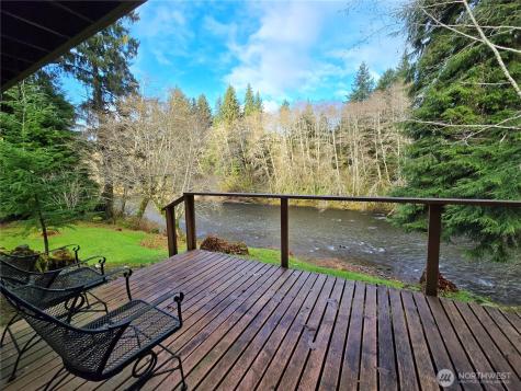 1405 Merchants Road Forks WA 98331