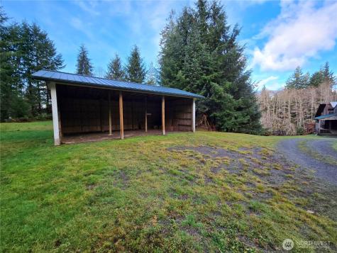1405 Merchants Road Forks WA 98331