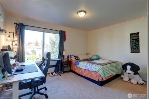 29704 SE 217th Pl SE Kent WA 98042