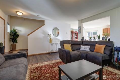 29704 SE 217th Pl SE Kent WA 98042
