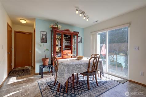 29704 SE 217th Pl SE Kent WA 98042
