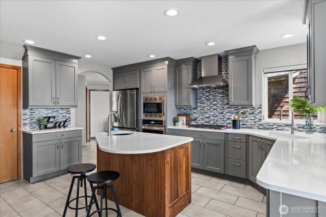1808 E Lola Beach Lane Oak Harbor WA 98277