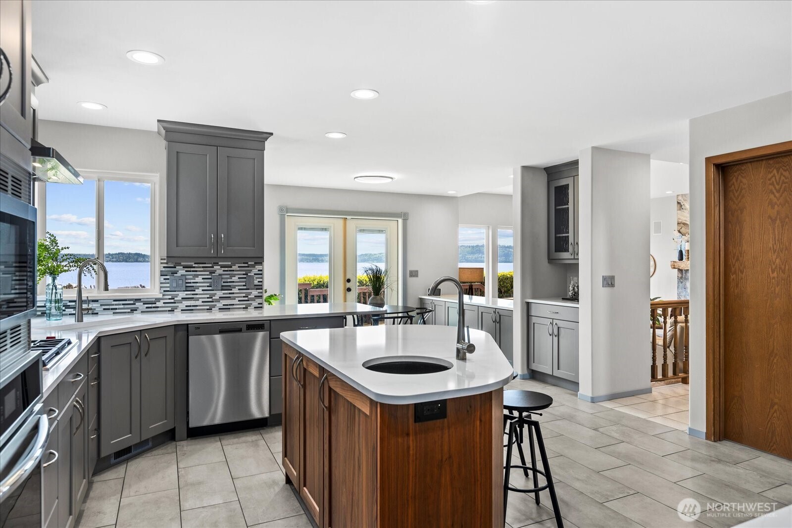 1808 E Lola Beach Lane Oak Harbor WA 98277