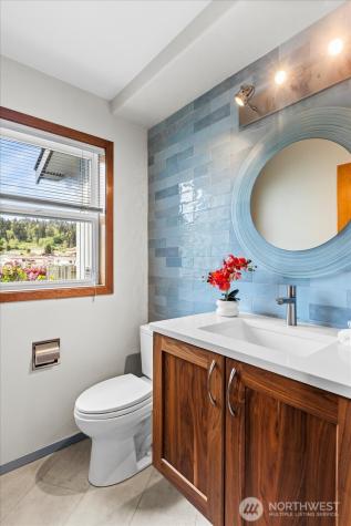 1808 E Lola Beach Lane Oak Harbor WA 98277