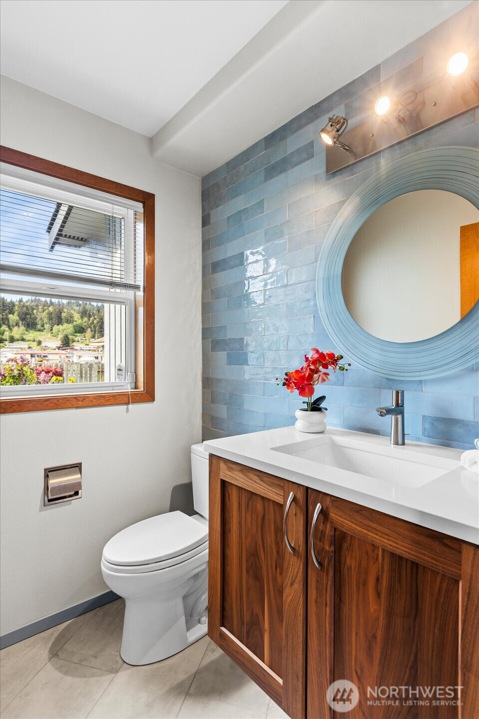 1808 E Lola Beach Lane Oak Harbor WA 98277