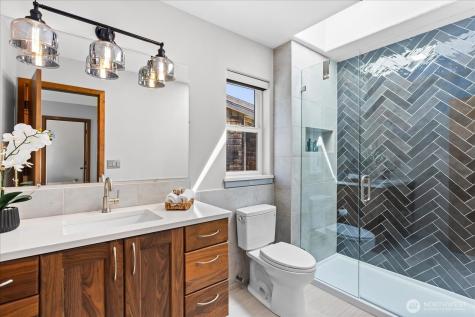 1808 E Lola Beach Lane Oak Harbor WA 98277