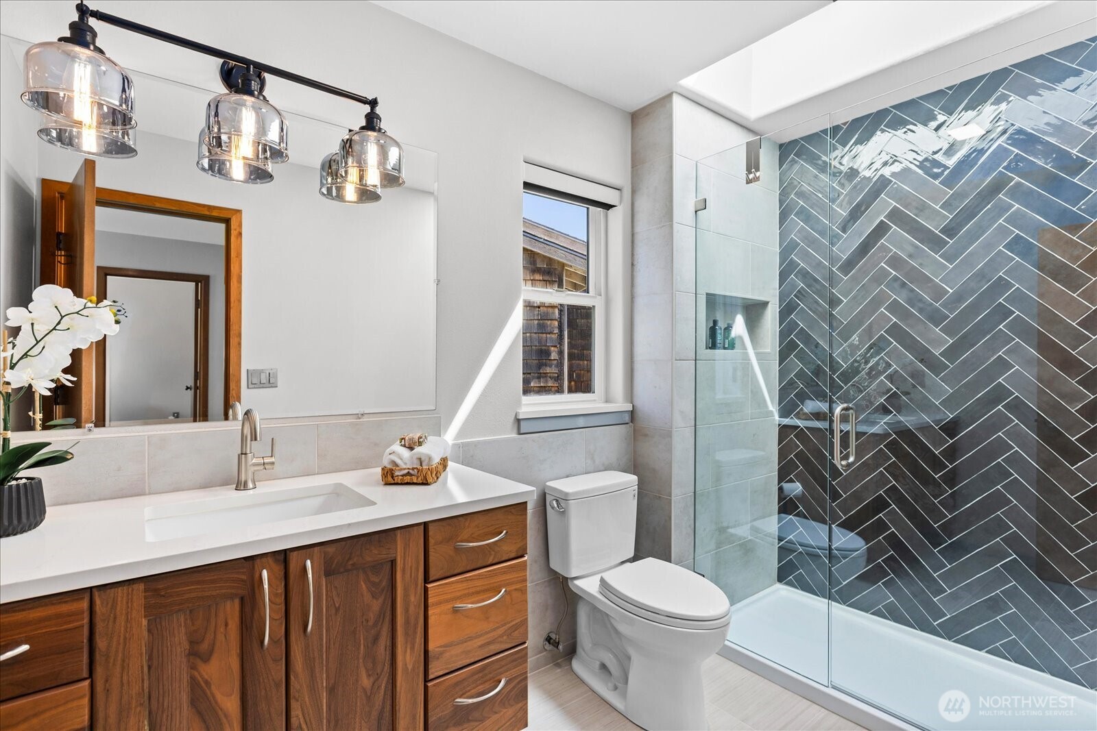 1808 E Lola Beach Lane Oak Harbor WA 98277
